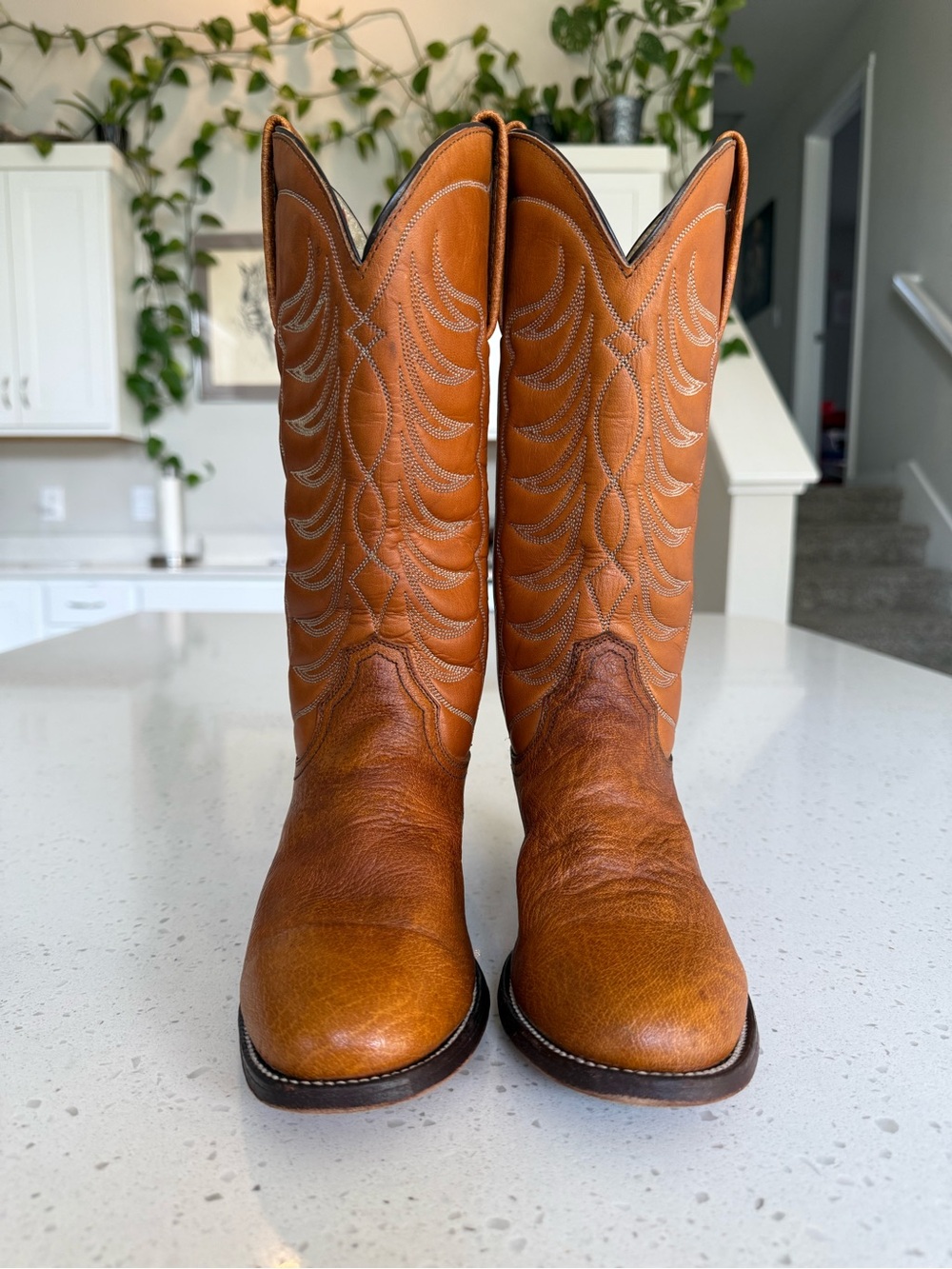 Vintage 1970s Frye Women's Tan Leather Western Heeled Boots - Picture 3 of 12